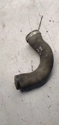 Volkswagen Jetta VI Intercooler hose/pipe