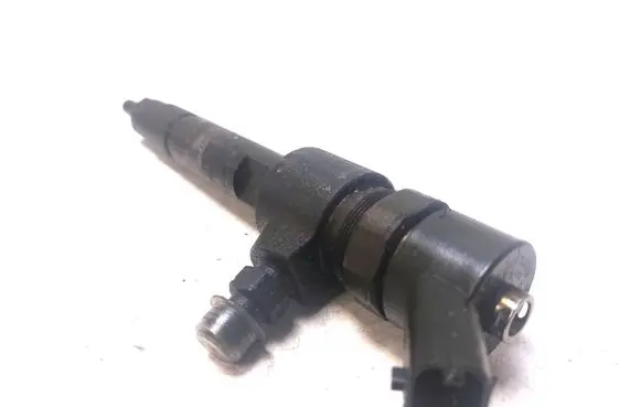 Opel Zafira B Fuel injector 0445110165