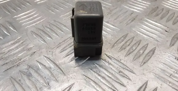 Nissan X-Trail T31 Other relay 25230C996B