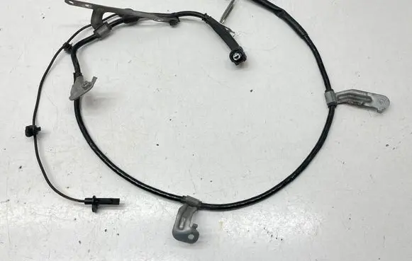 Subaru Legacy VII ABS rear brake sensor 26018AN00A Q72404050033