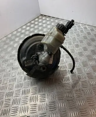 Volkswagen PASSAT B6 Brake booster 3C2614105AD 03784998054
