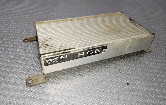 Chrysler Pacifica Sound amplifier 05082009AF