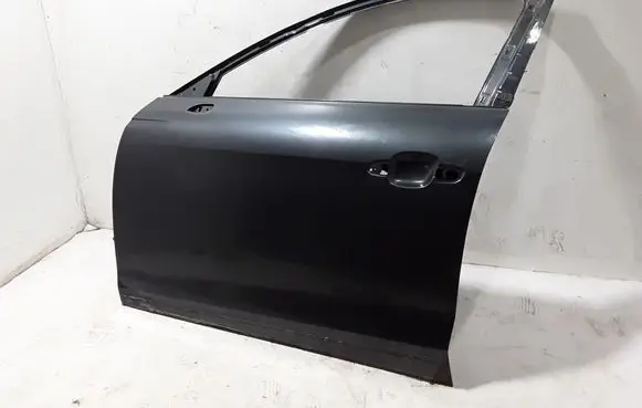 Audi A4 S4 B9 Front door 8W0831051