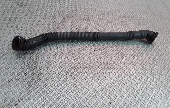 BMW 5 E39 Breather/breather pipe/hose 1703775