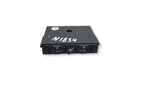 Lexus IS 220D-250-350 Seat heating switch 453451