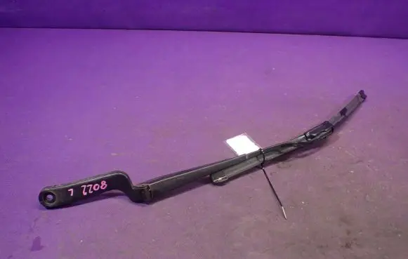 Volkswagen Polo III 6N 6N2 6NF Front wiper blade arm 6N1955409B