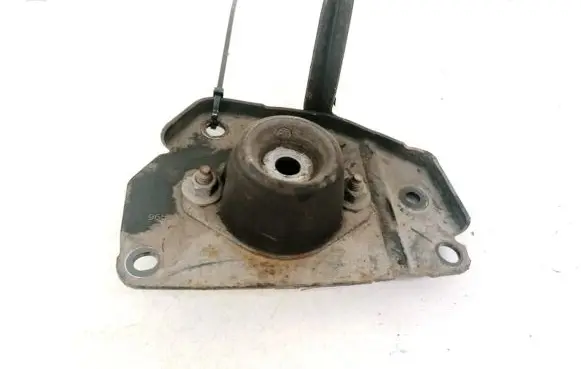 Citroen C4 I Engine mount bracket