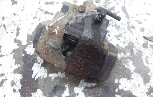 Opel Meriva B Front brake caliper