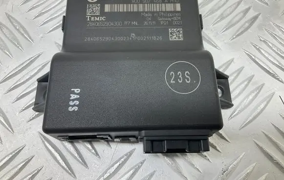 Audi A1 Gateway control module 8U0907468A