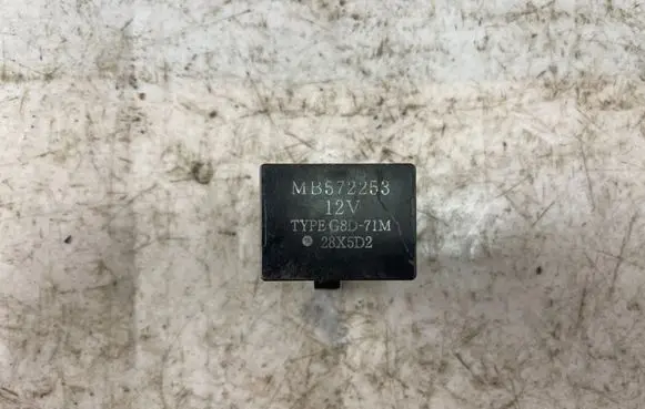 Mitsubishi Pajero Sport I Other relay Mb572253