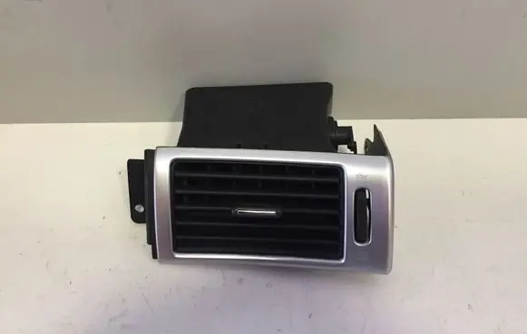 Chrysler Pacifica Dash center air vent grill HGS4