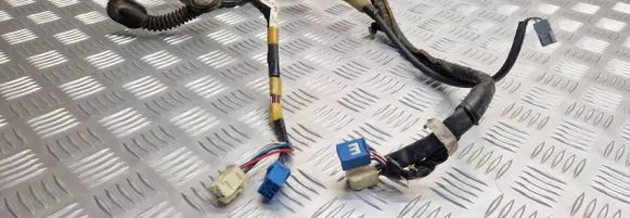 Toyota Corolla E120 E130 Tailgate/trunk wiring harness 8218412510 05220185