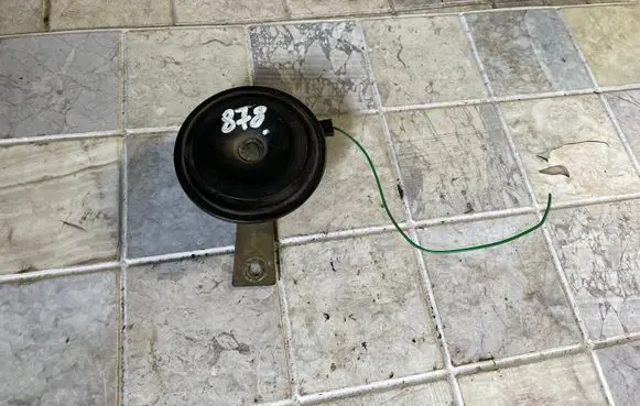 Nissan Serena Horn signal 002952
