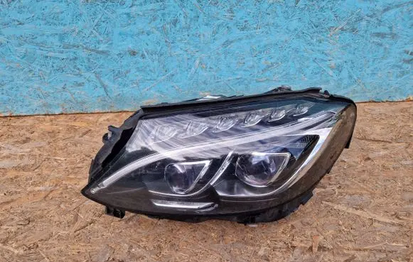 Mercedes-Benz C W205 Headlight/headlamp
