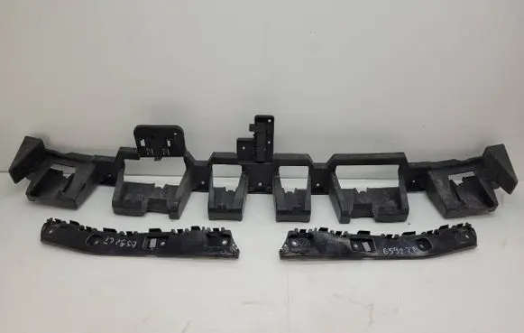 Ford Kuga II Rear bumper mounting bracket 