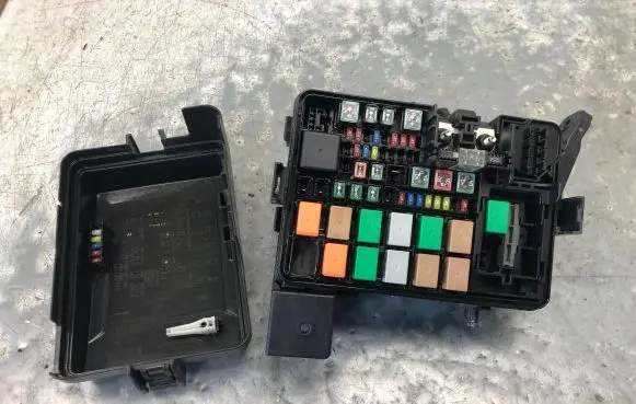 KIA Rio Fuse box set 91254-H8970