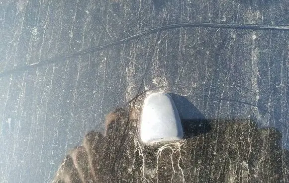 Windshield washer spray nozzle