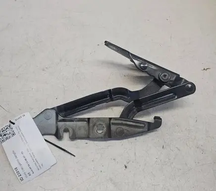 Audi A6 S6 C5 4B Tailgate/trunk/boot hinge 4B5827302E