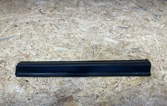 Mazda CX-5 II Front door trim (molding) KB7W-51RA1 S2501M457
