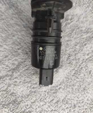 Peugeot 3008 II Windscreen/windshield washer pump 9813363380