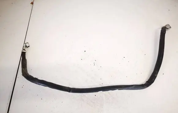 Mercedes-Benz C AMG W204 Positive cable (battery)