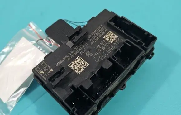 Volkswagen Caddy Central body control module 5Q4959393H IMPRK1398208