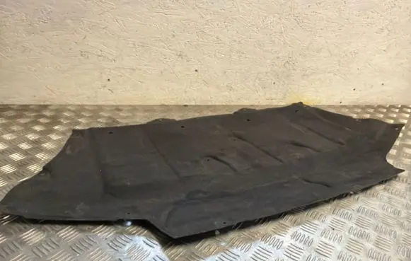 BMW i4 Center/middle under tray cover 8738053