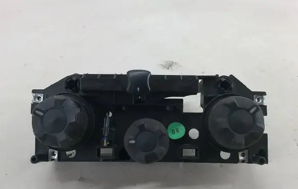 Iveco Daily 4th gen Climate control/heater control trim 112542000