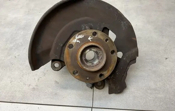 Nissan Qashqai Front wheel hub