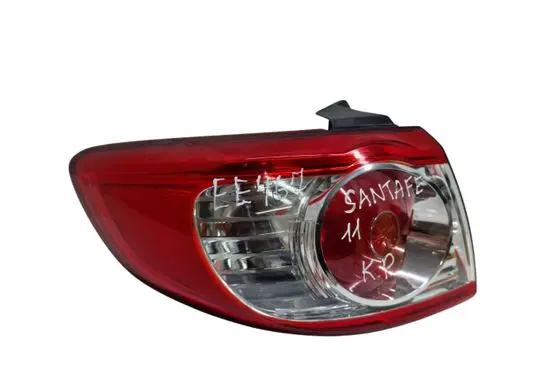 Hyundai Santa Fe Rear/tail lights 924012B5