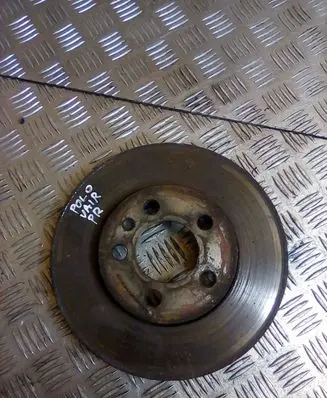 Volkswagen Polo IV 9N3 Front brake disc