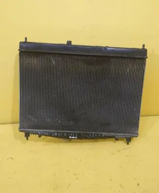 Nissan Juke I F15 Coolant radiator 21410BA60A