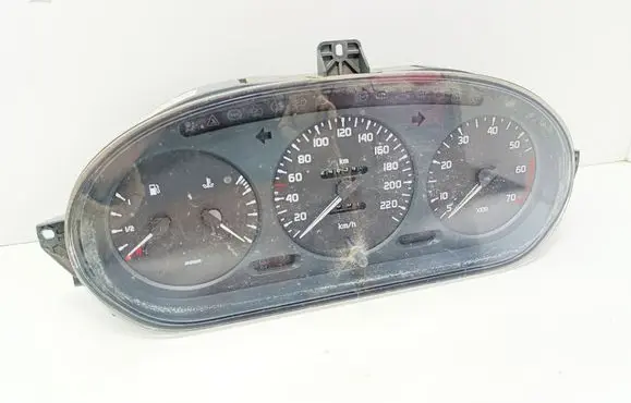 Speedometer (instrument cluster)