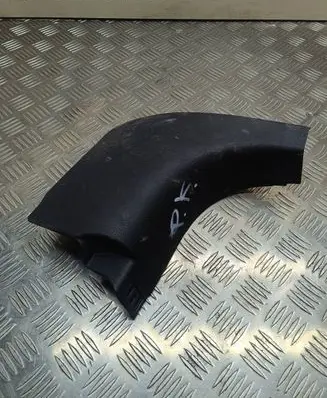 Foot area side trim