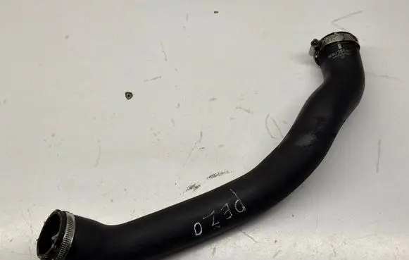 Peugeot 5008 II Intercooler hose/pipe 9689038480A