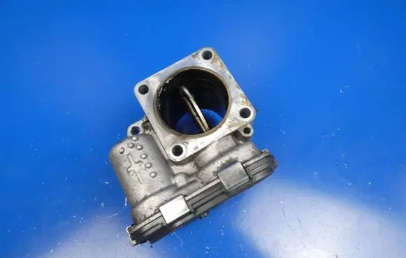 KIA Sportage Throttle body valve 351002A600
