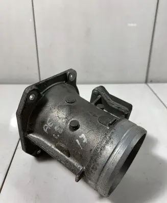 Audi A6 S6 C5 4B Mass air flow meter 037906461B