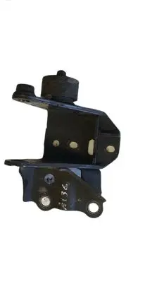 Toyota Corolla Verso AR10 Engine mounting bracket NOCODE