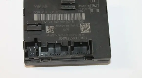 Audi A3 S3 8V Door control unit/module 5Q0959595B