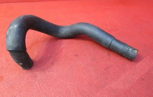 Mazda 3 II Engine coolant pipe/hose