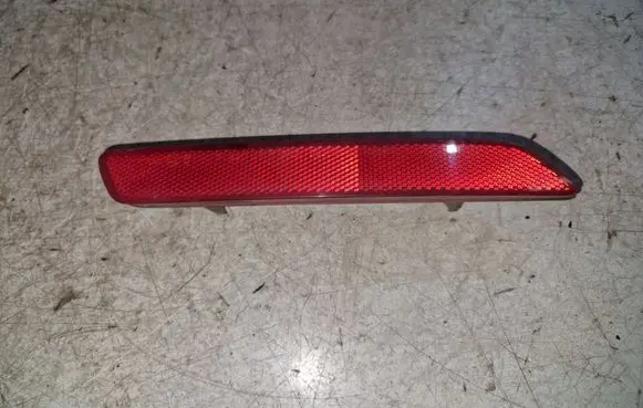 Honda CR-V Rear tail light reflector P9069