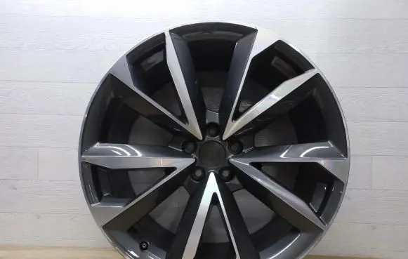 Audi SQ7 R21 alloy rim 
