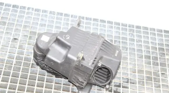 Hyundai i20 (PB PBT) Air filter box 281101J100