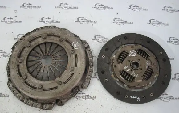 Citroen DS3 Clutch set kit 3082001176 1878005041