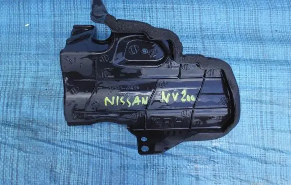 Nissan NV200 Engine splash shield/under tray
