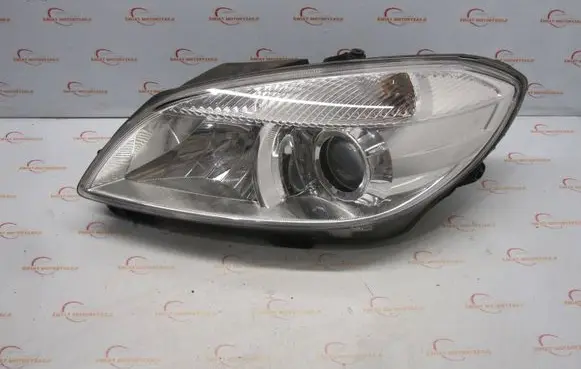 Skoda Fabia Mk2 (5J) Headlight/headlamp 