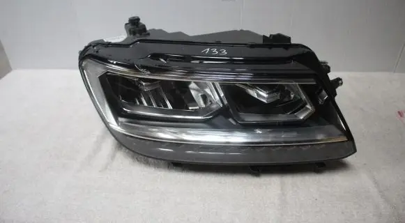 Volkswagen Tiguan Headlight/headlamp 5NB941036D