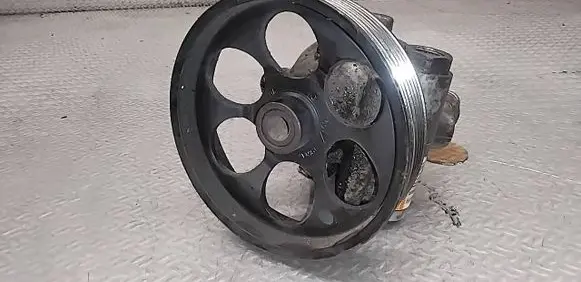 Renault Espace - Grand espace IV Power steering pump 7700426719