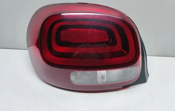 Rear/tail lights