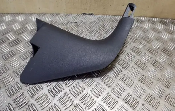 Audi A3 S3 8V Front sill trim cover 8V3867272